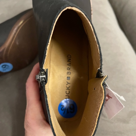 Brand new Lucky Brand black leather ankle boots -  size 6.5 -  never worn - Picture 6 of 6